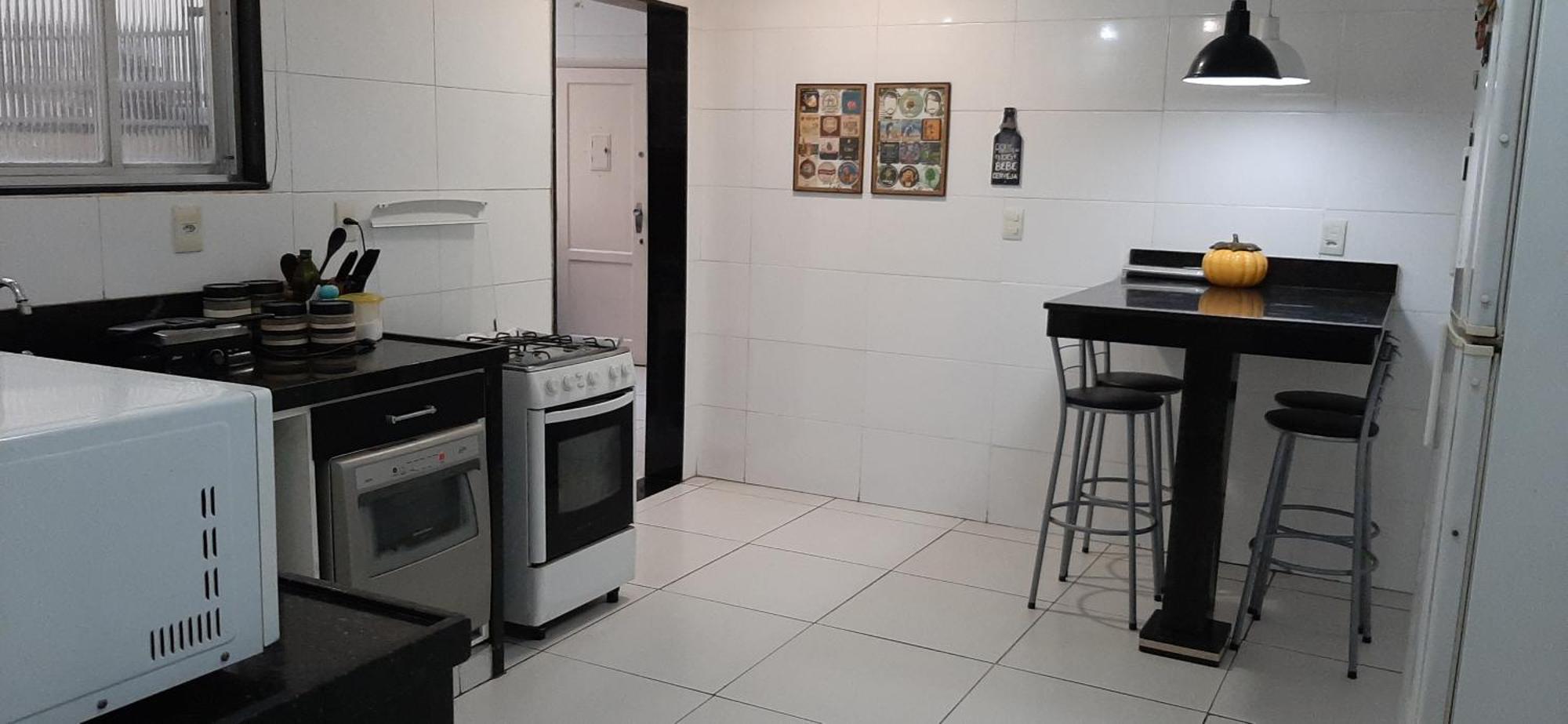Copacabana - 3qtos, 160m2 *
